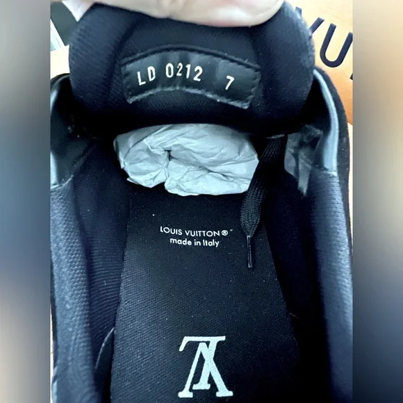 LV Trainer Sneaker - Picture 4 of 10